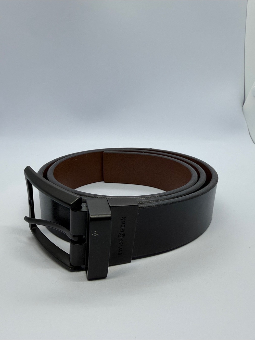 SwissGear Men's Black Leather Reversible Belt with Brown Interior